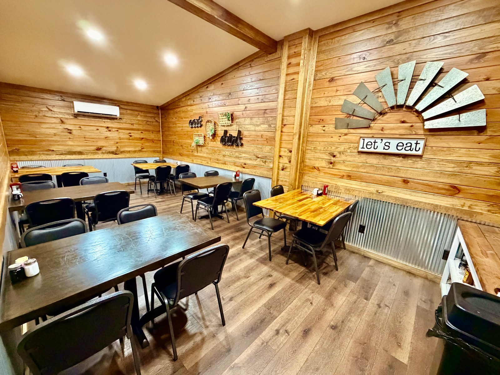 3522 North College Ave