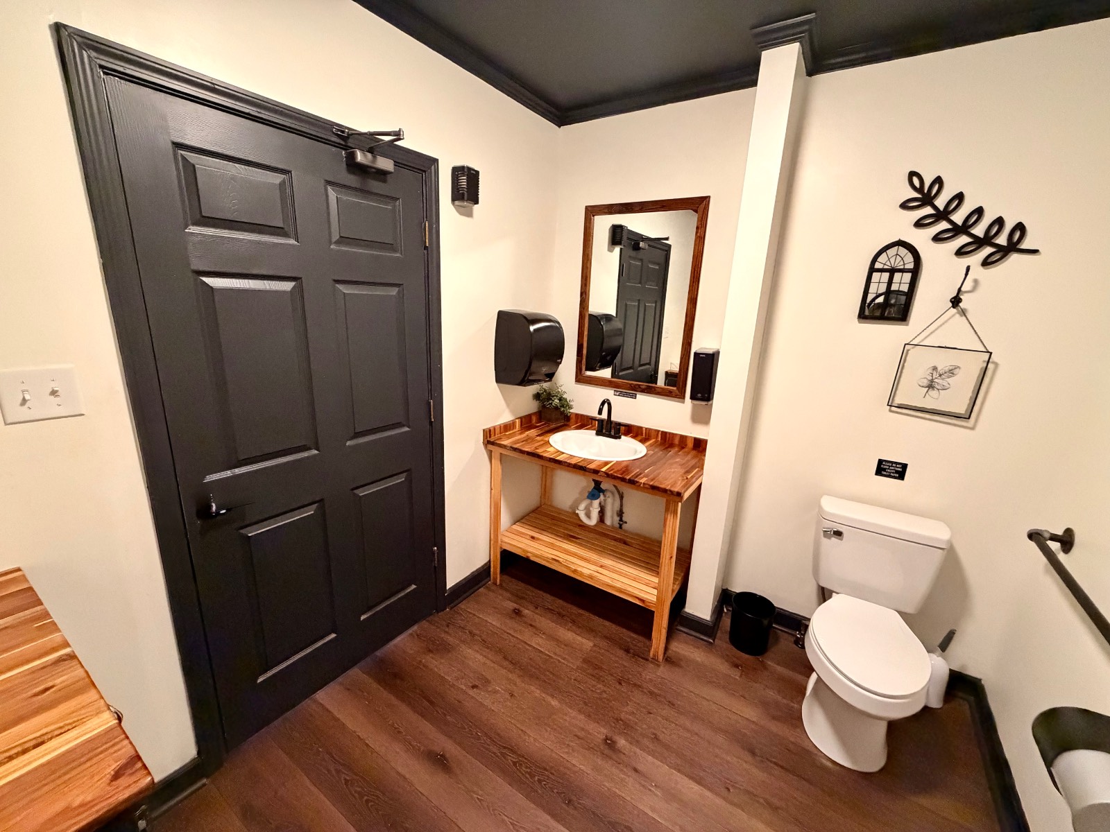 3522 North College Ave