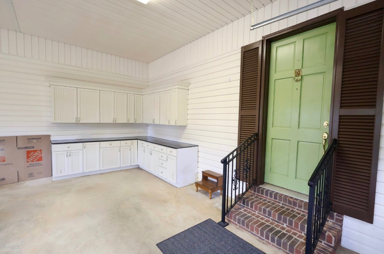 207 North Church Street