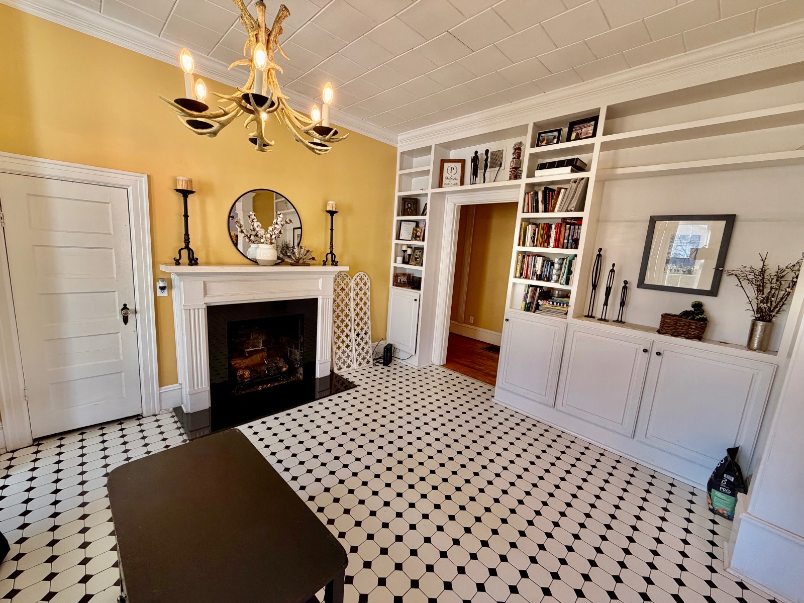 128 West Clinton Street