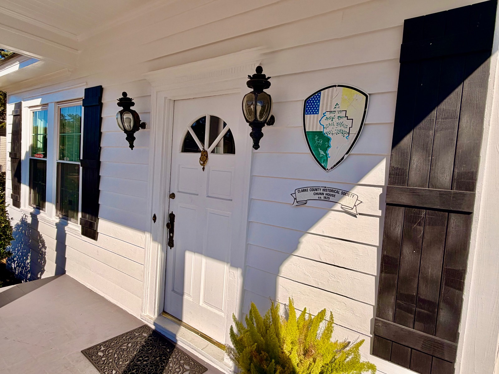 128 West Clinton Street