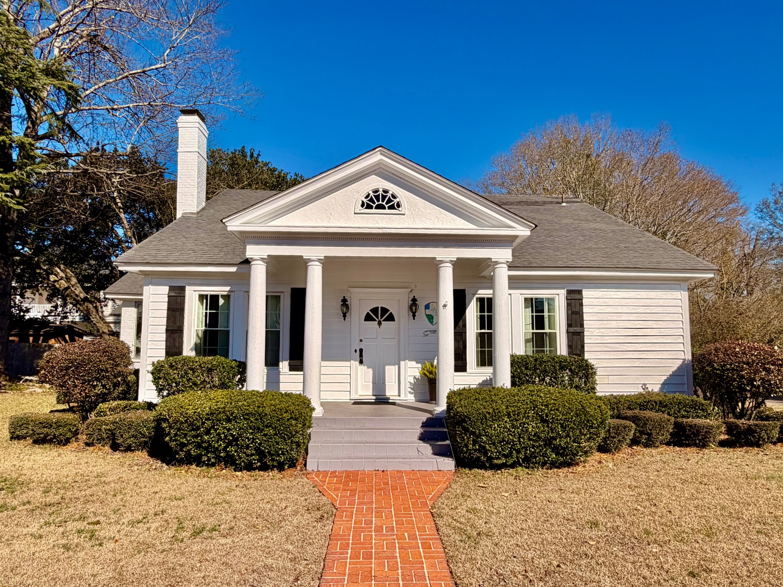 128 West Clinton Street