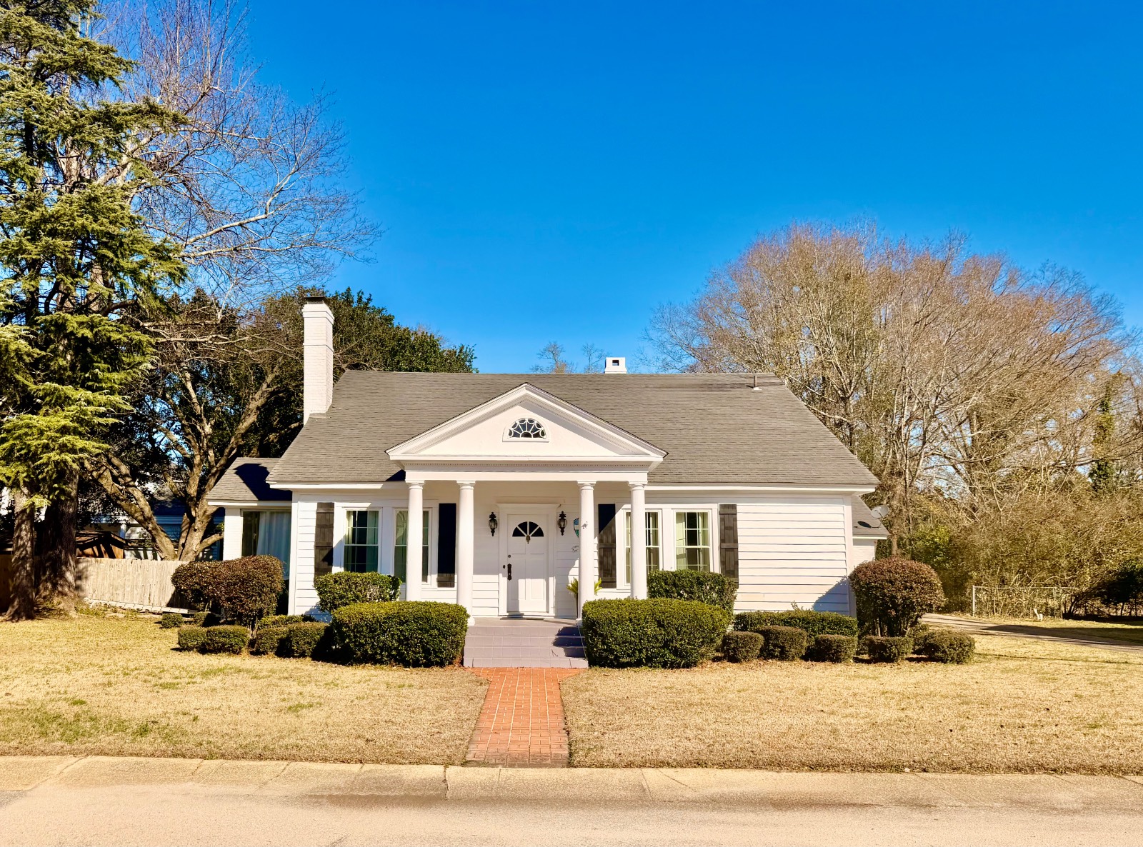 128 West Clinton Street