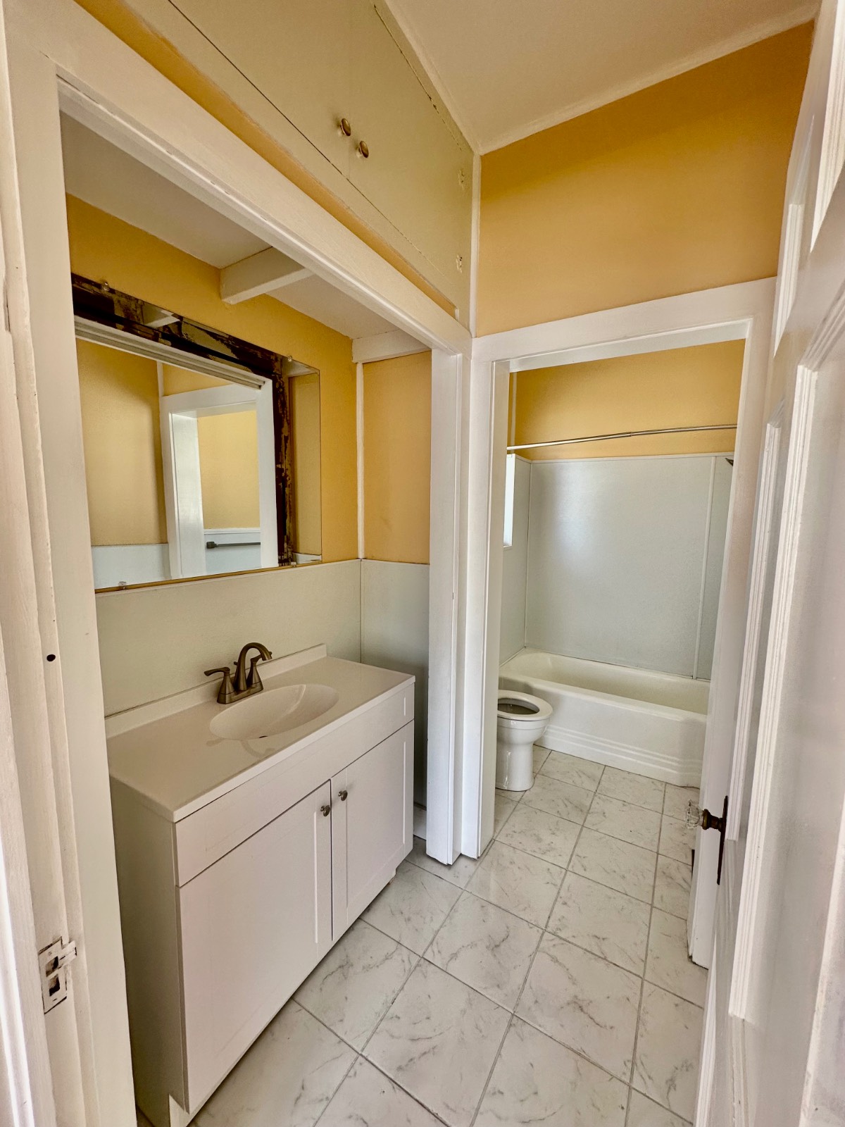 1047 West Front Street