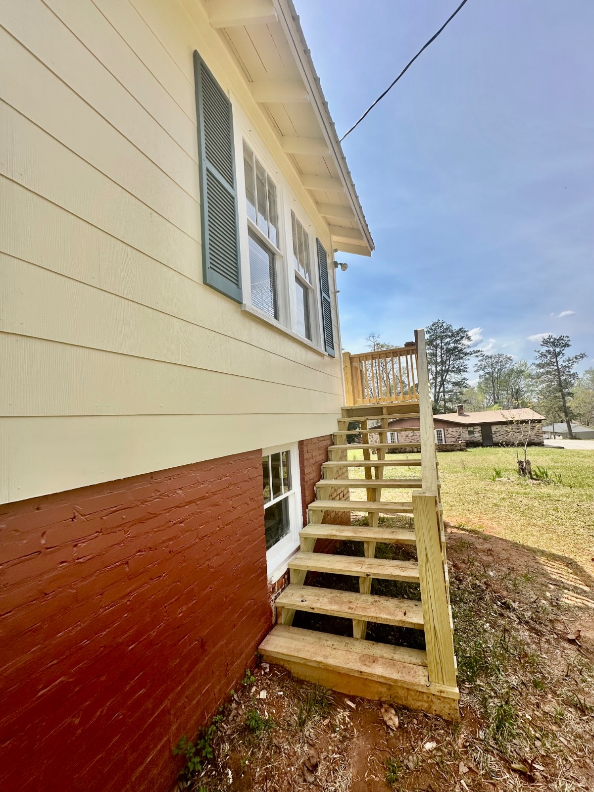 1047 West Front Street