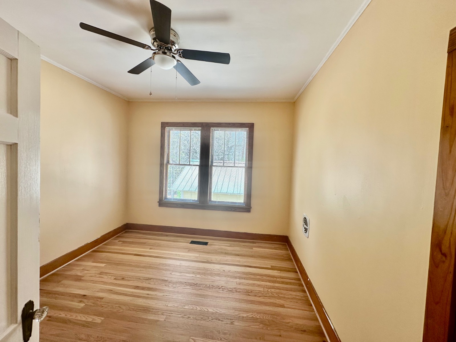 1047 West Front Street