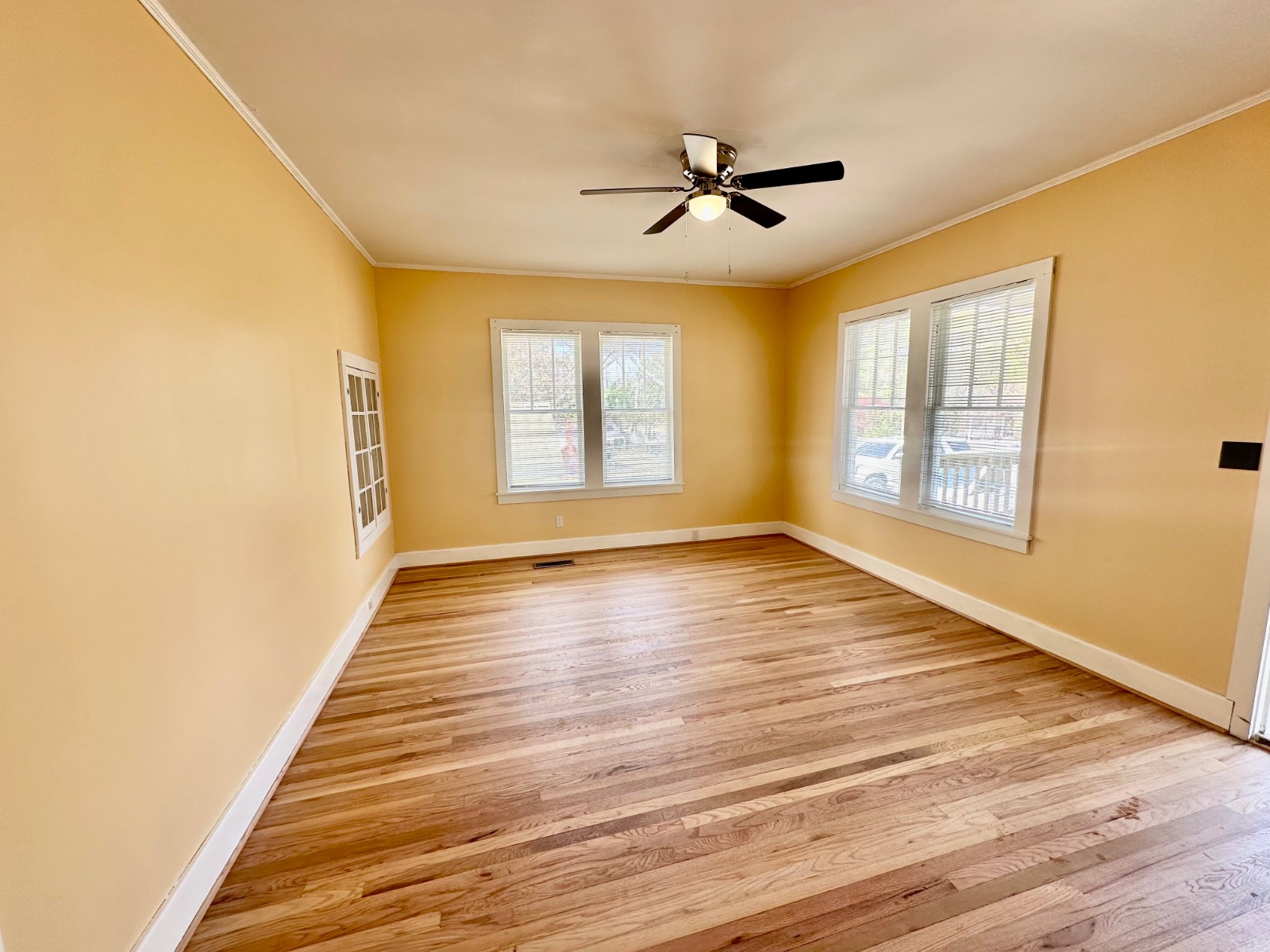 1047 West Front Street