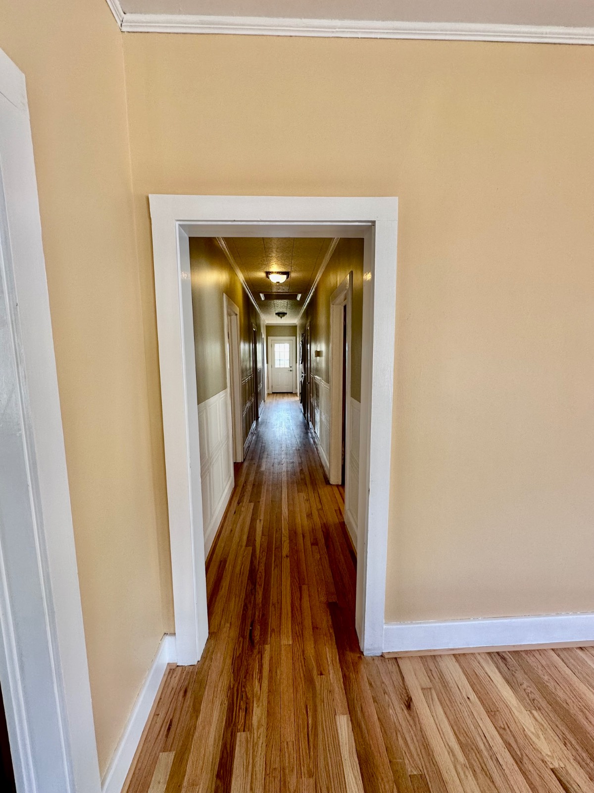 1047 West Front Street