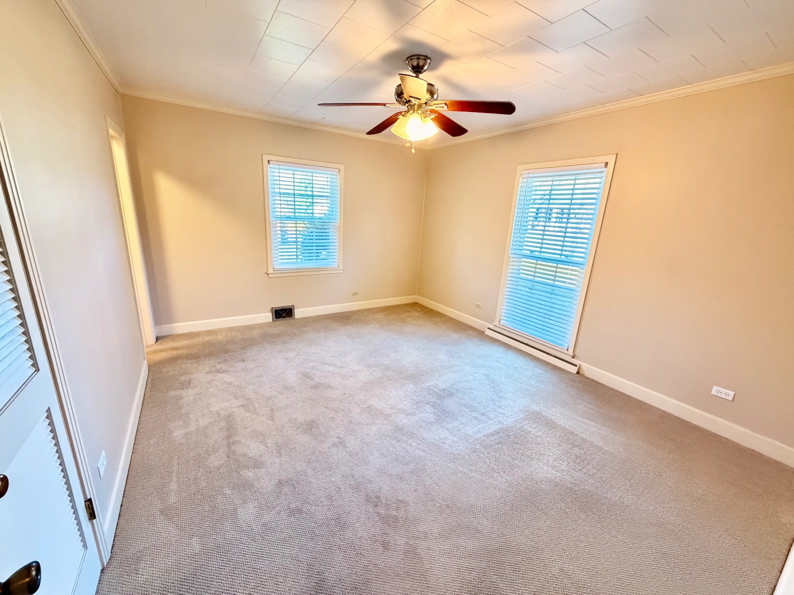 211 Chesley Ave