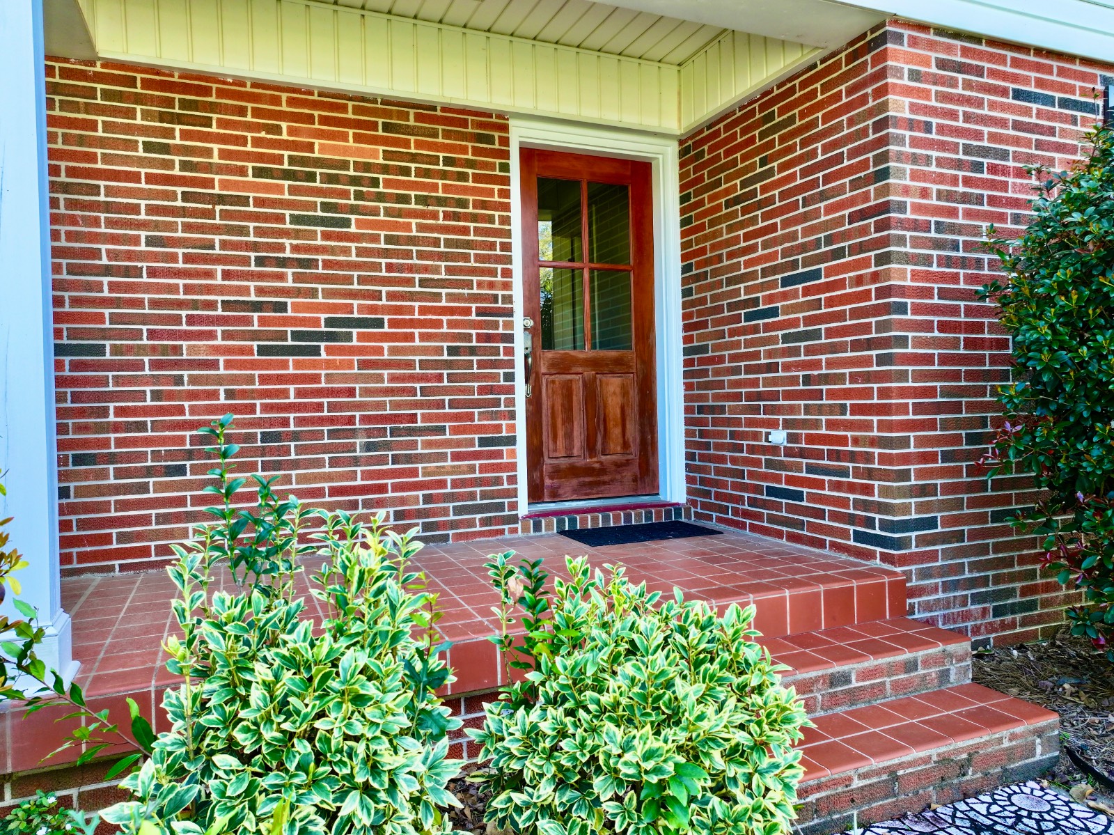 211 Chesley Ave