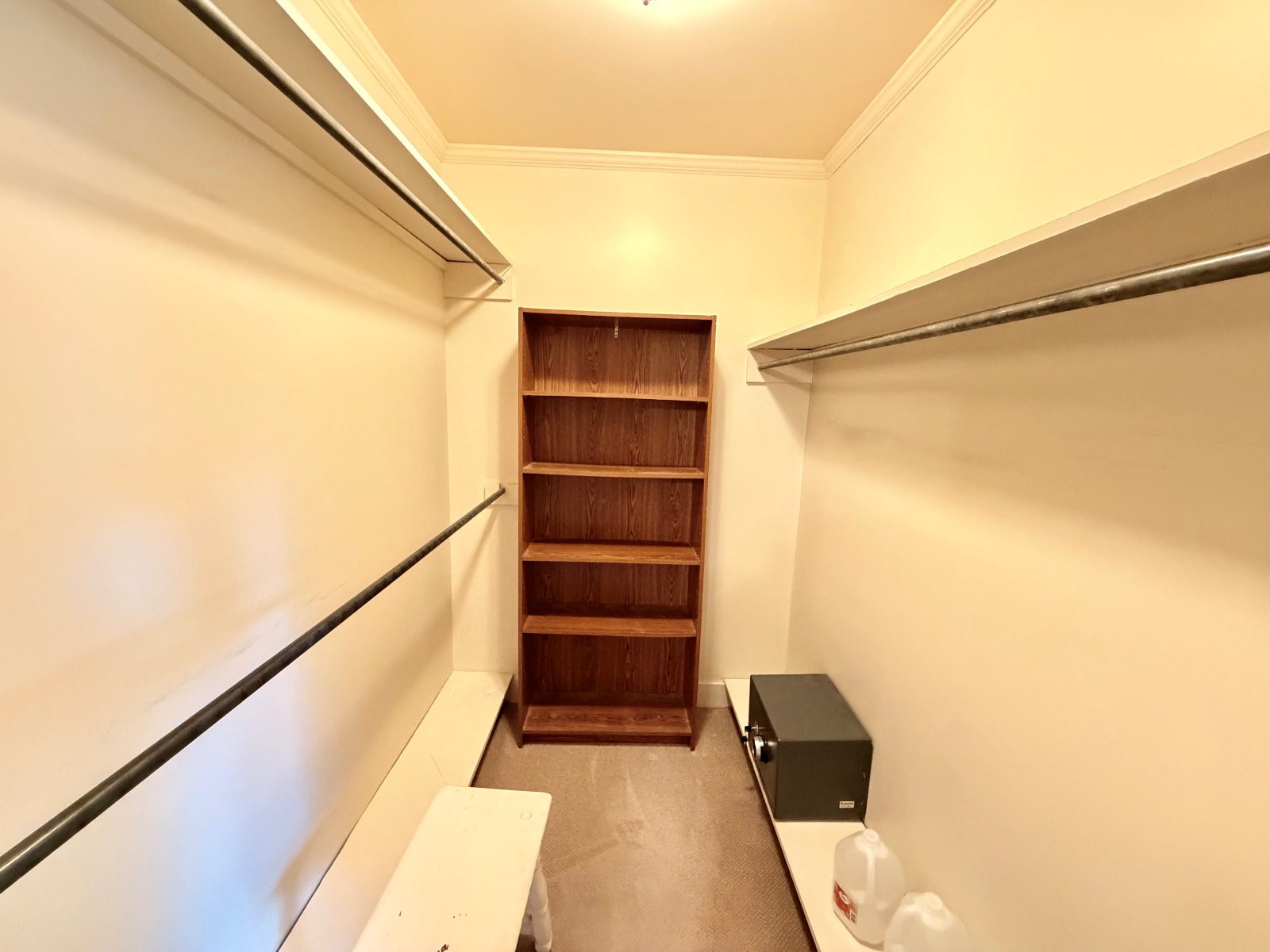 211 Chesley Ave