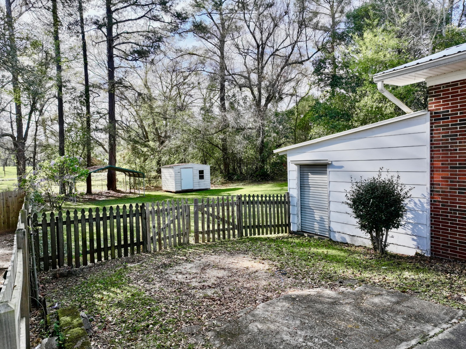 211 Chesley Ave