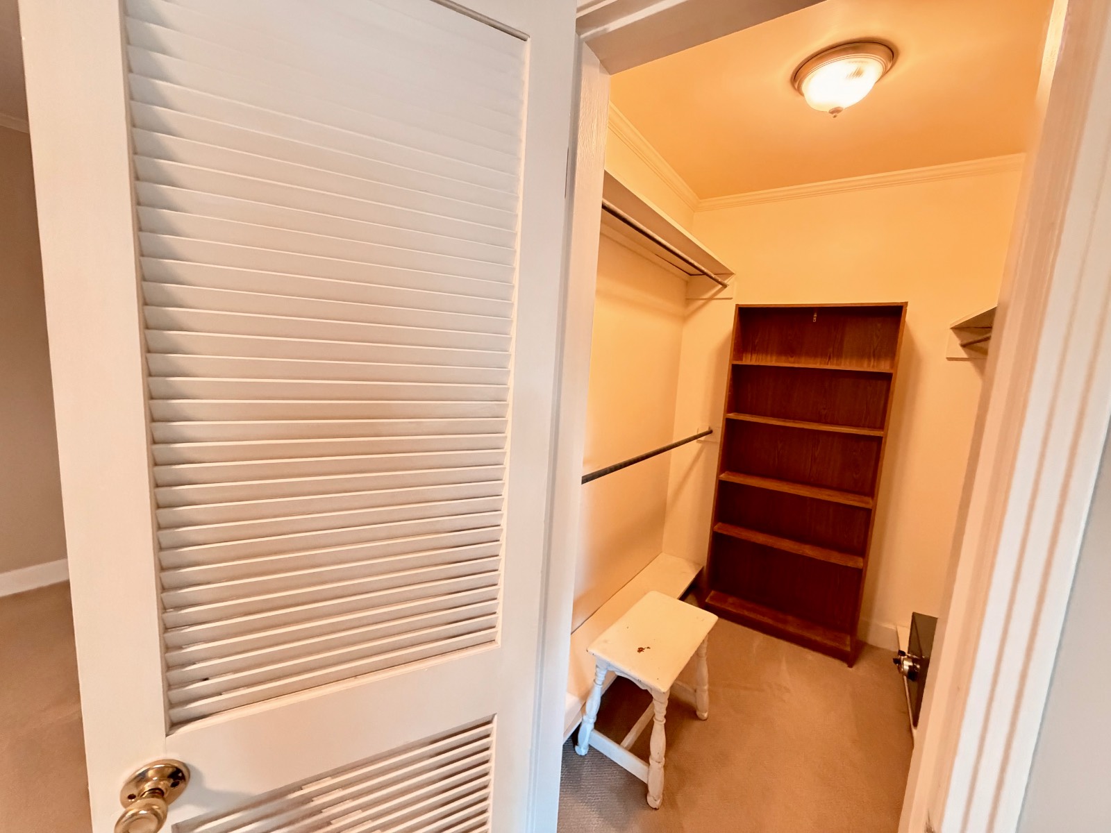 211 Chesley Ave