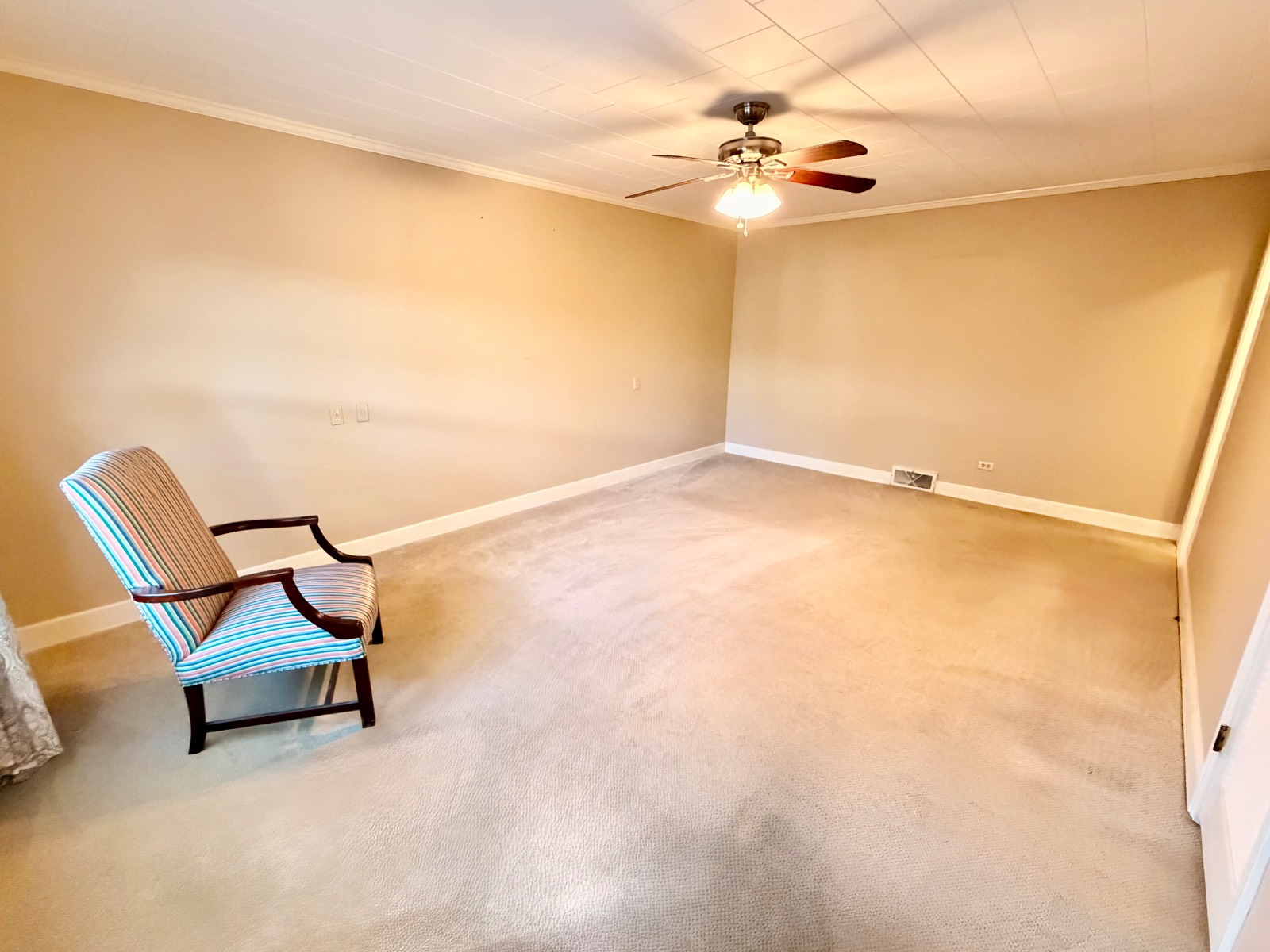 211 Chesley Ave