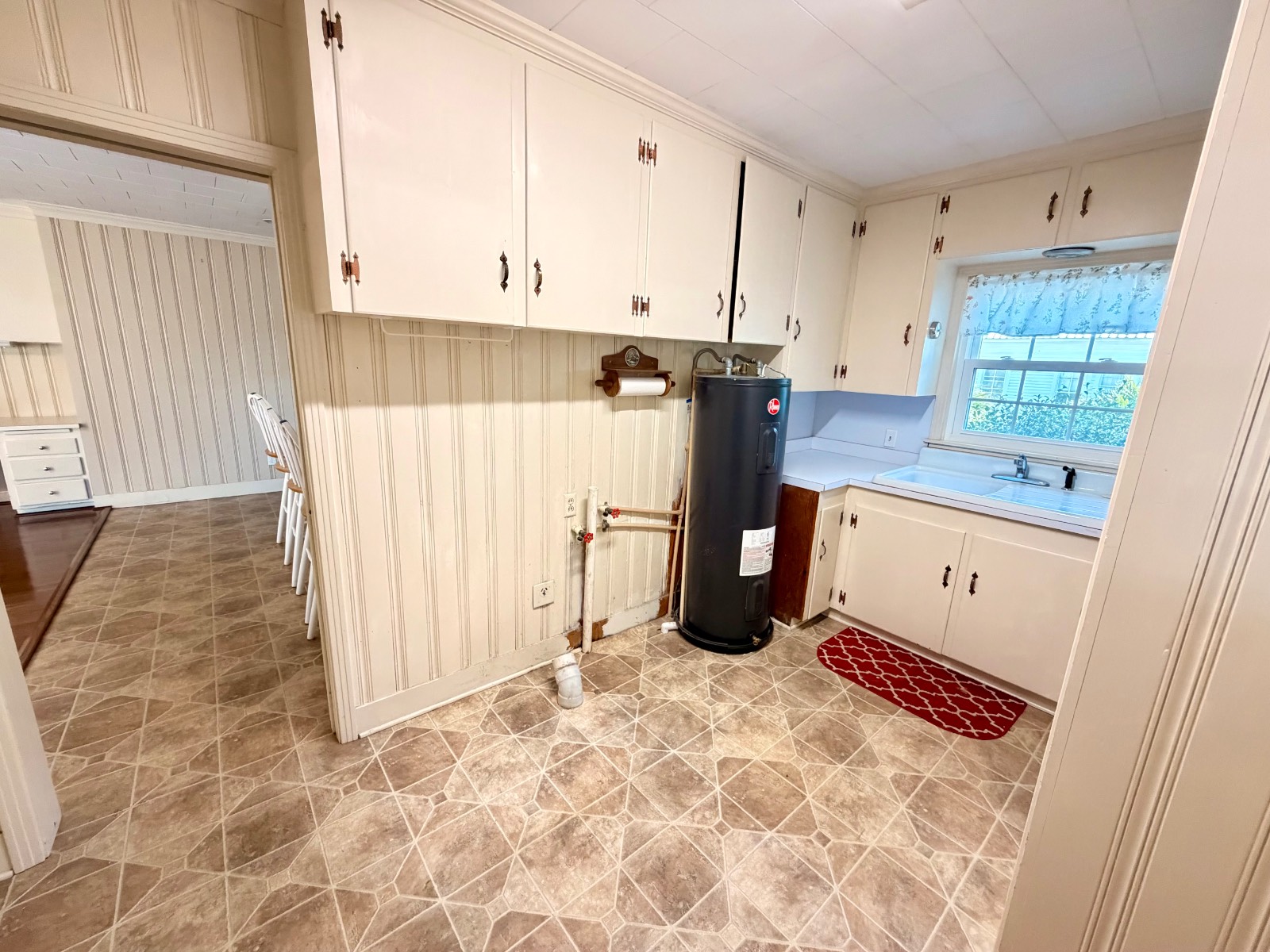 211 Chesley Ave