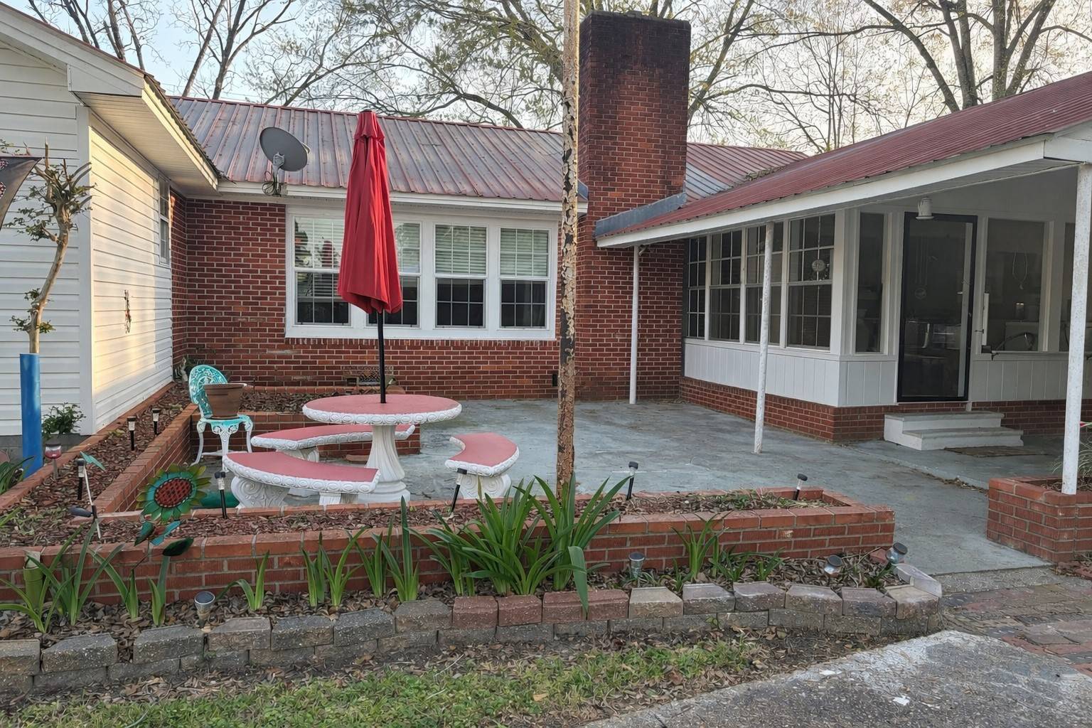 3988 Barrytown Rd