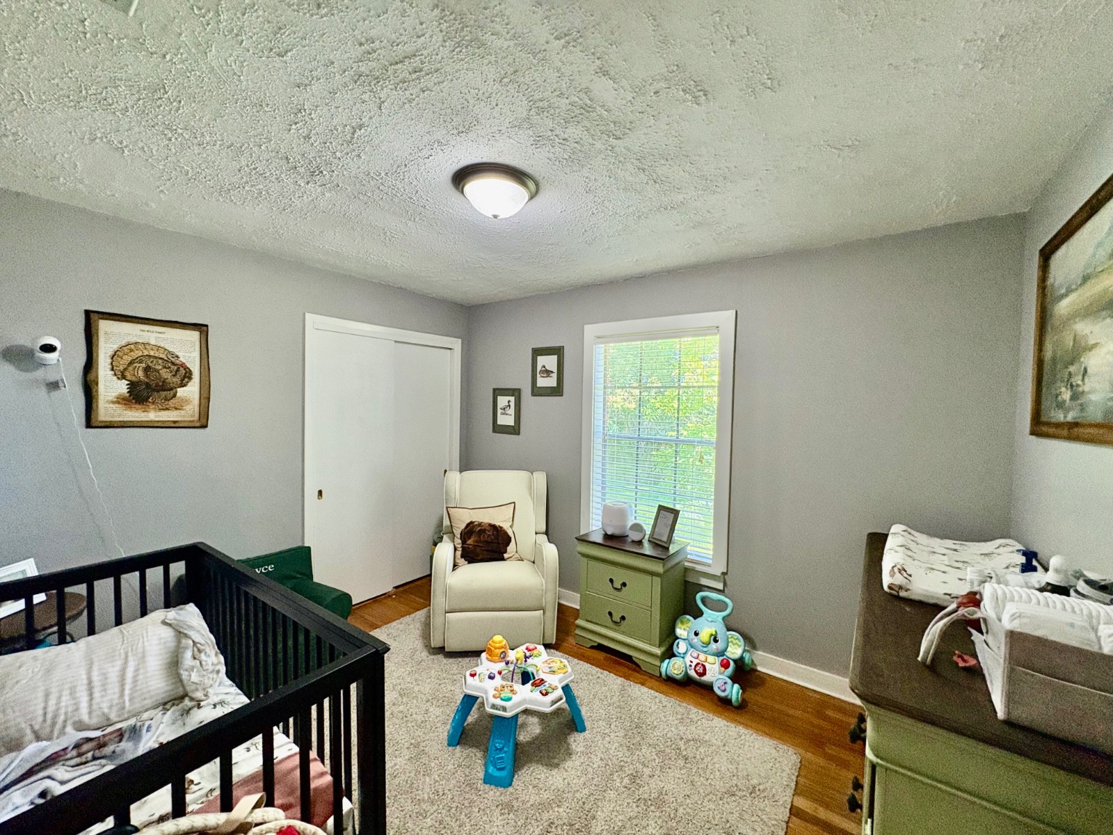 1095 Paragon Rd
