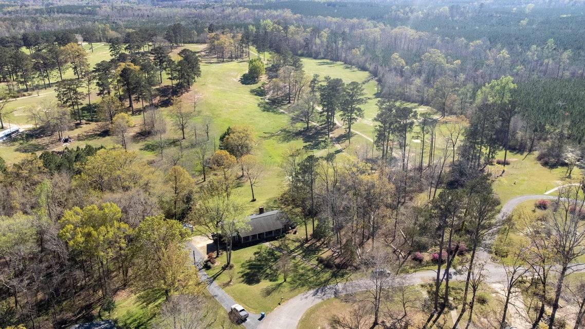 231 Fairway Dr