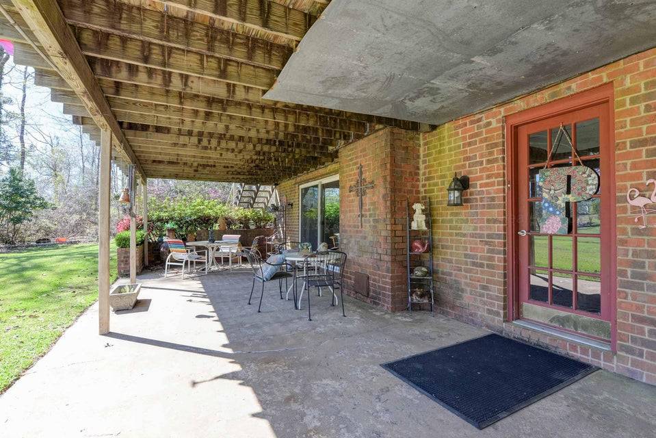231 Fairway Dr
