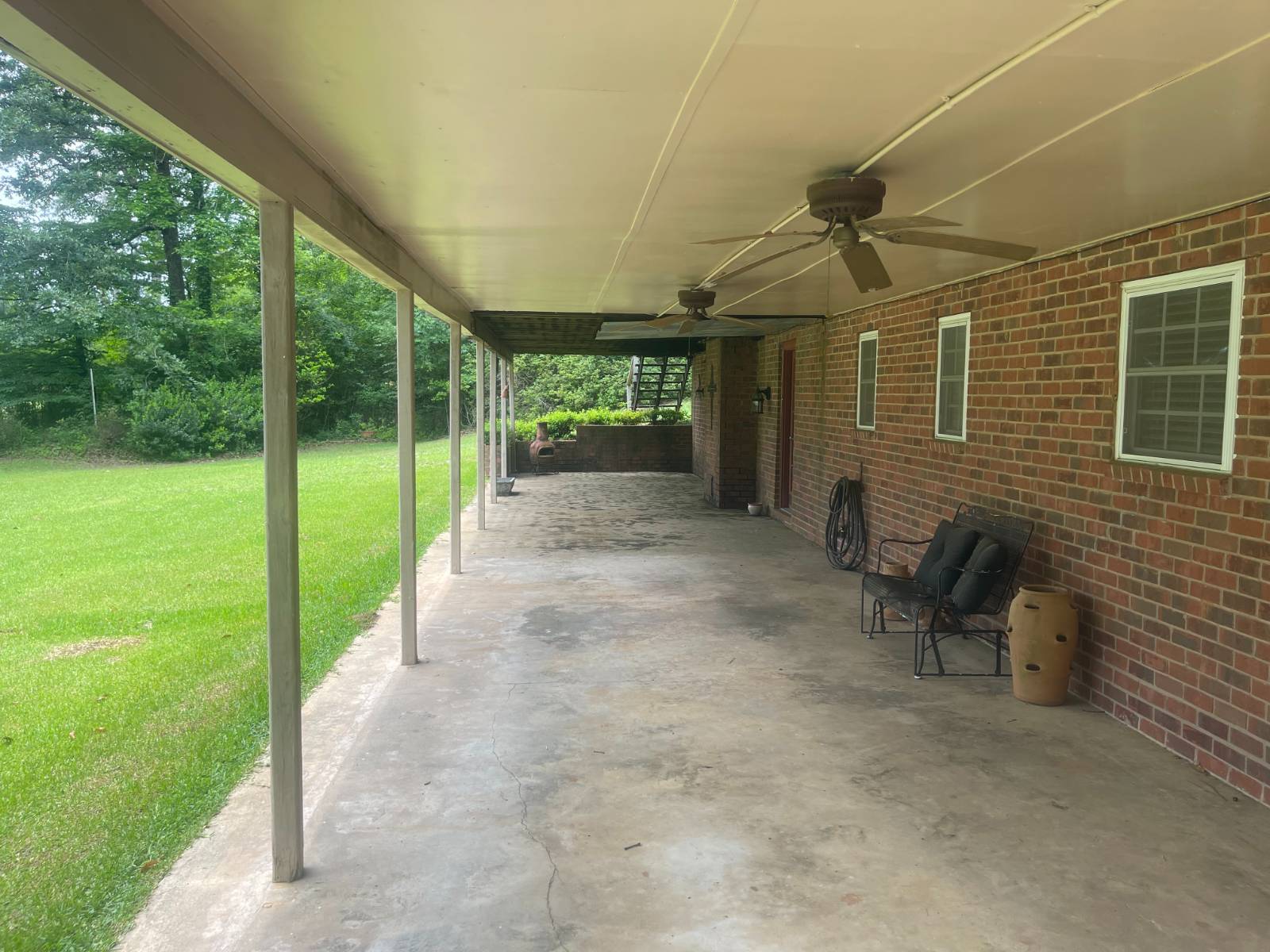 231 Fairway Dr