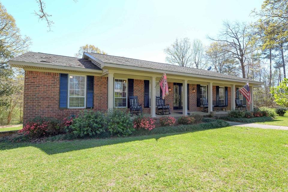 231 Fairway Dr