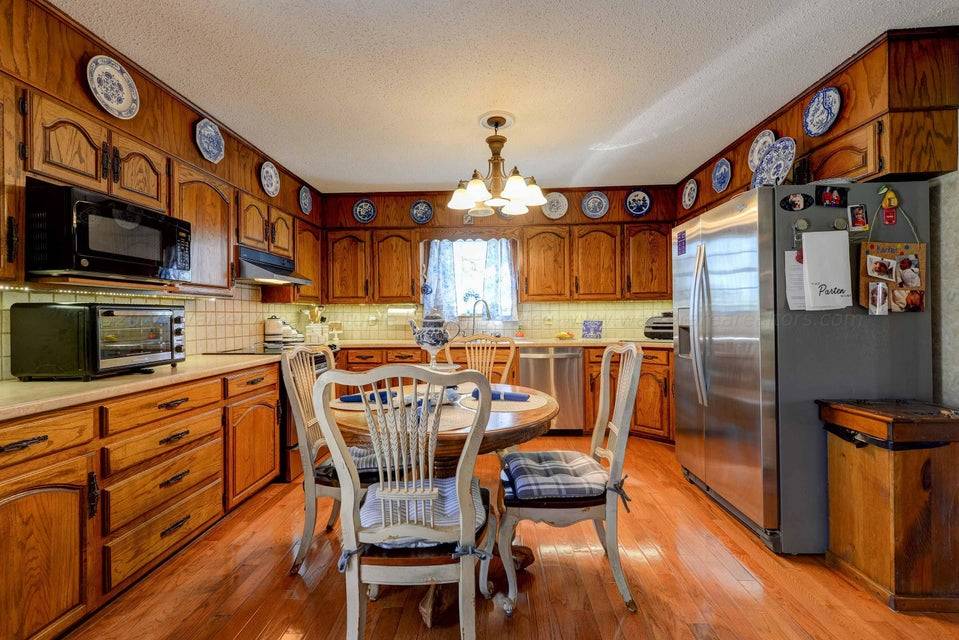 231 Fairway Dr