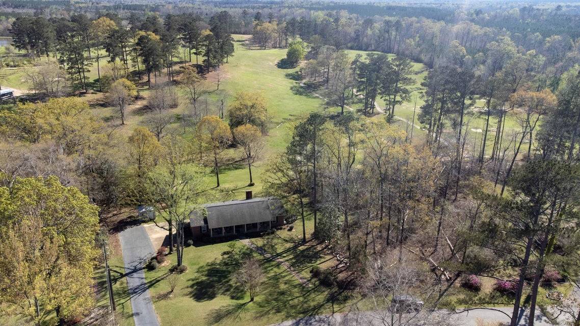 231 Fairway Dr