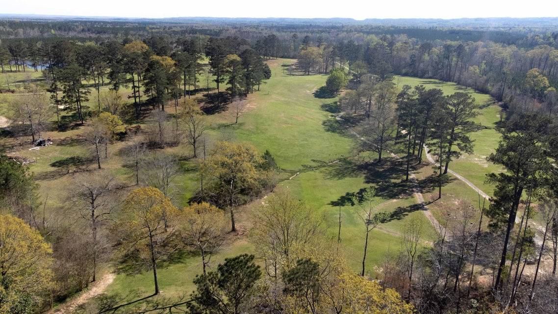 231 Fairway Dr