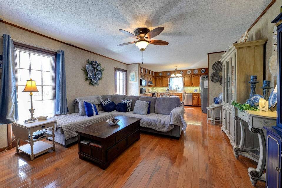 231 Fairway Dr