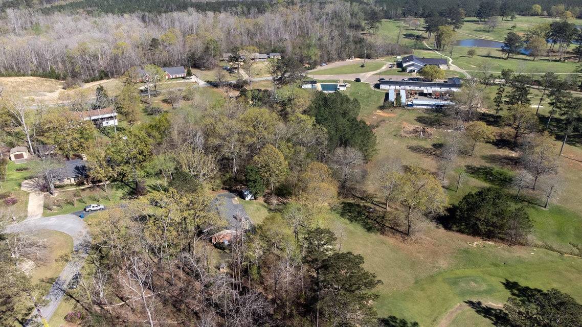 231 Fairway Dr
