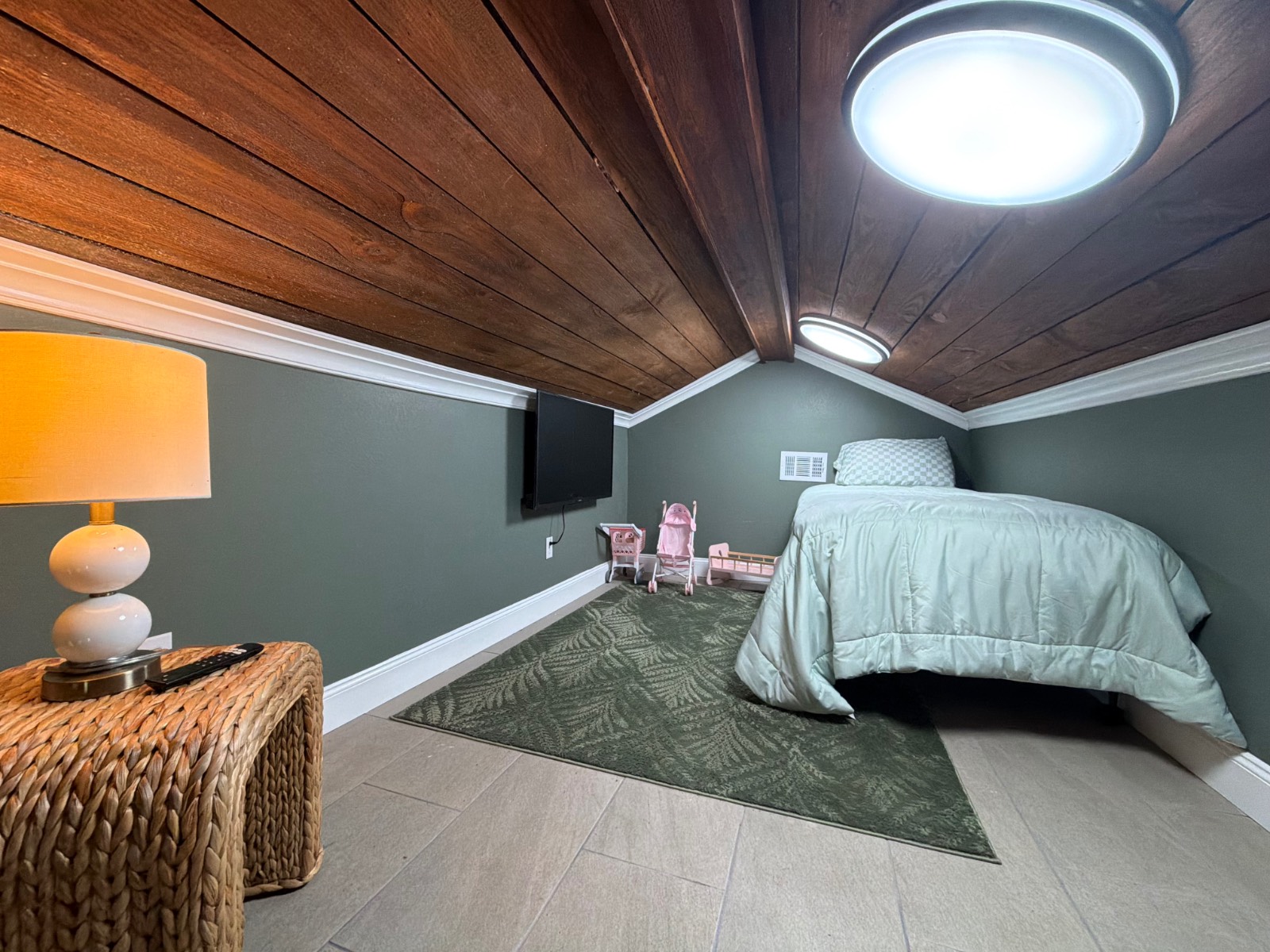 3151 Yellow Pine Road
