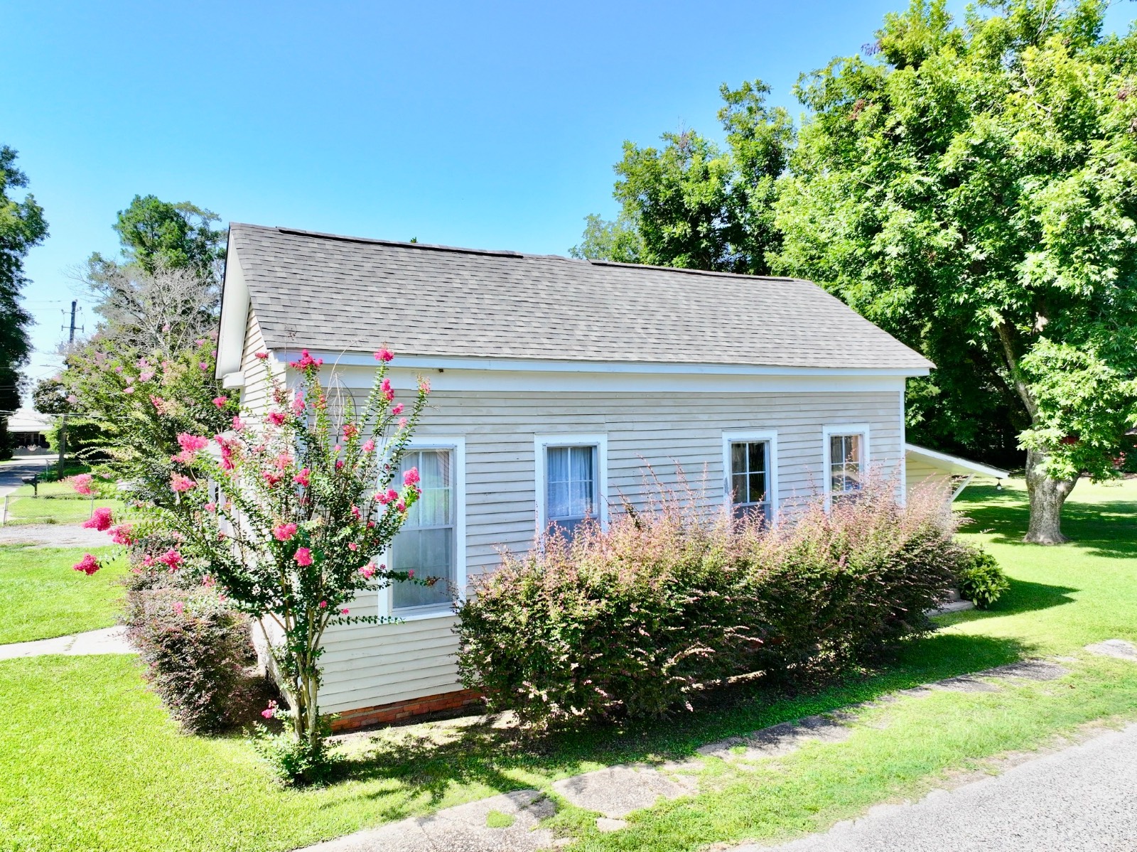 325 Cherry Ave