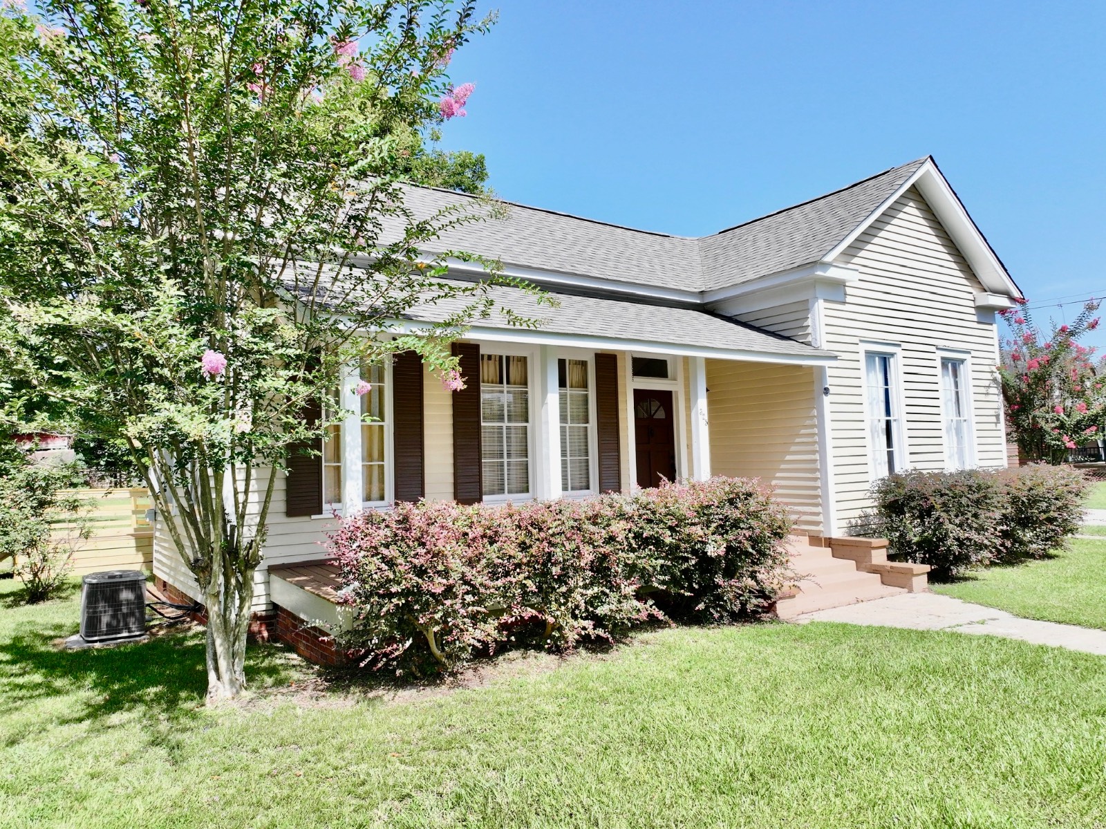 325 Cherry Ave