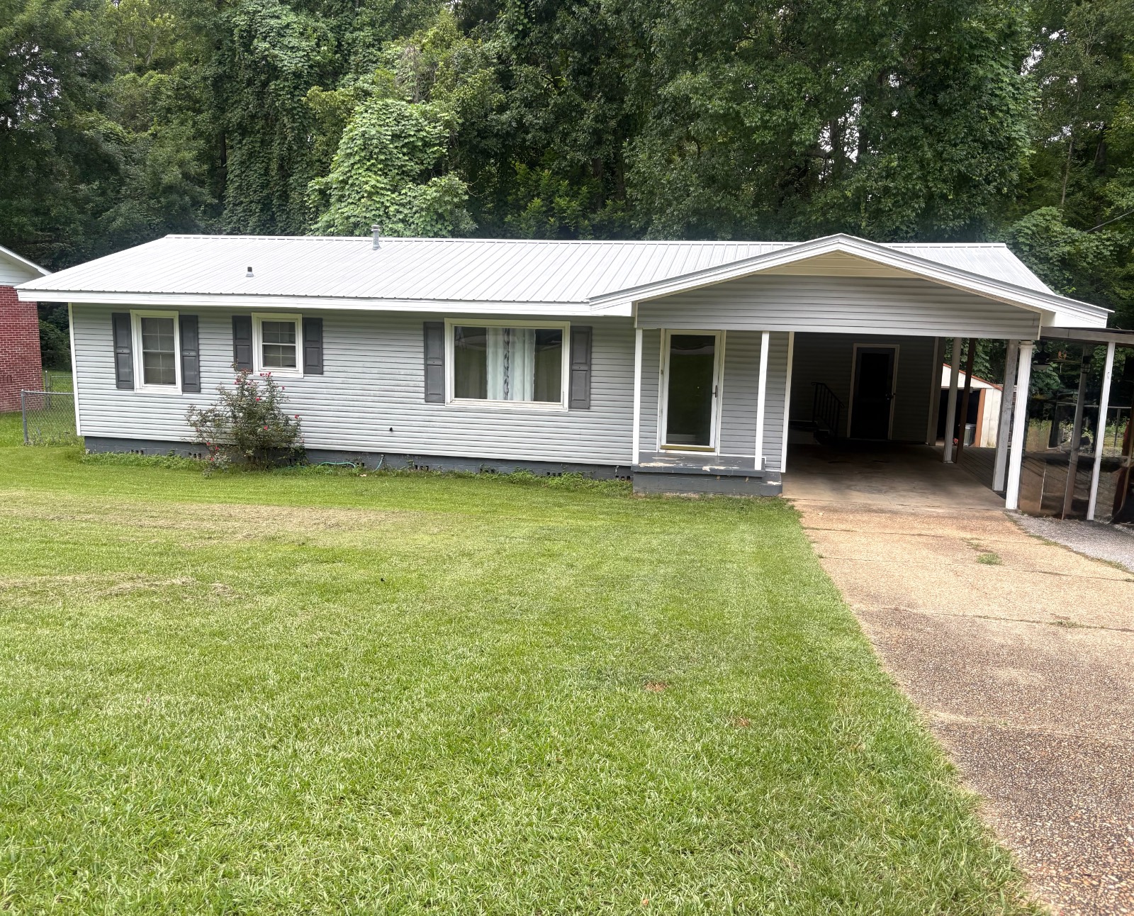 611 Maureen Lane