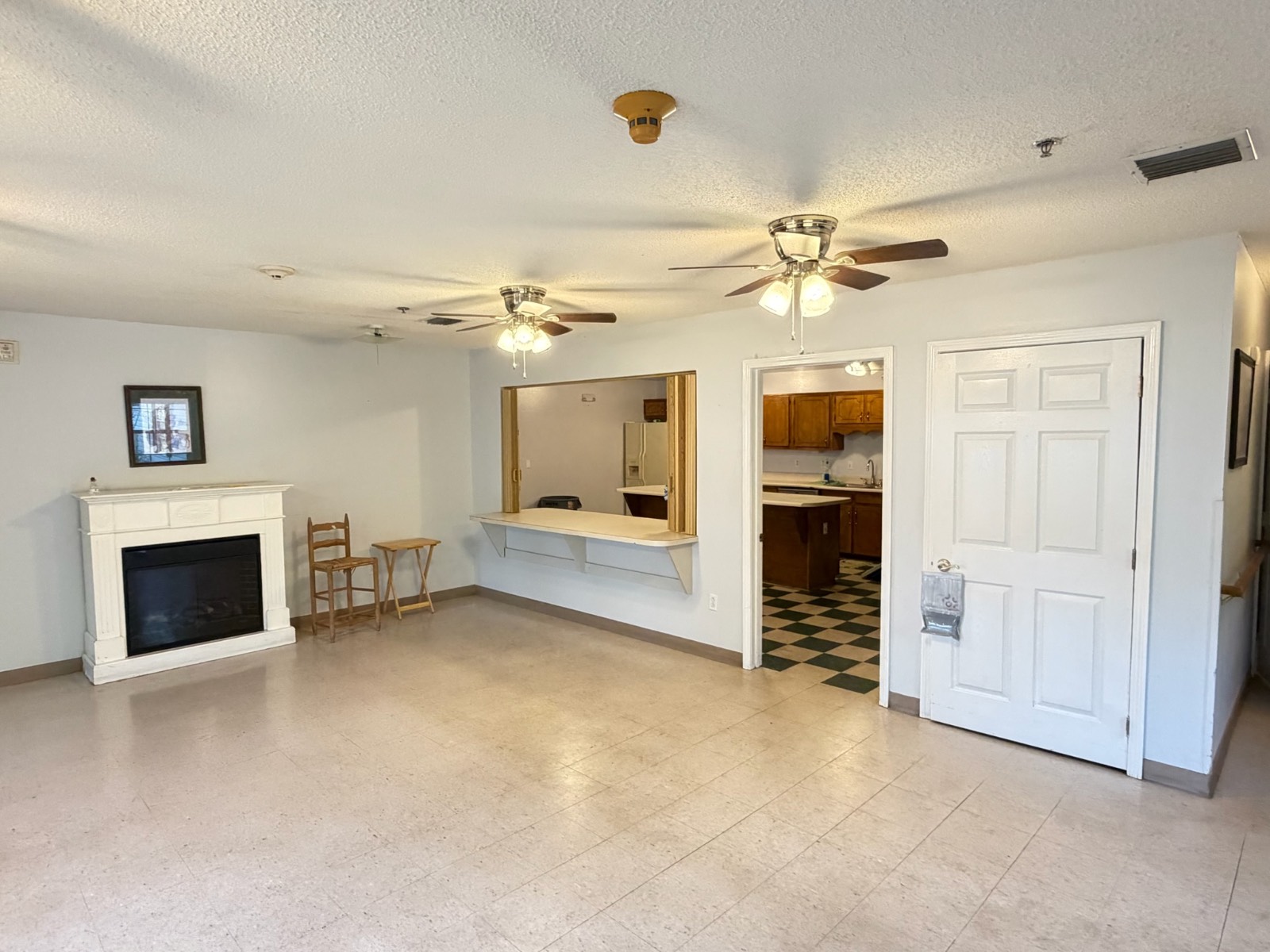 935 W 3rd Street