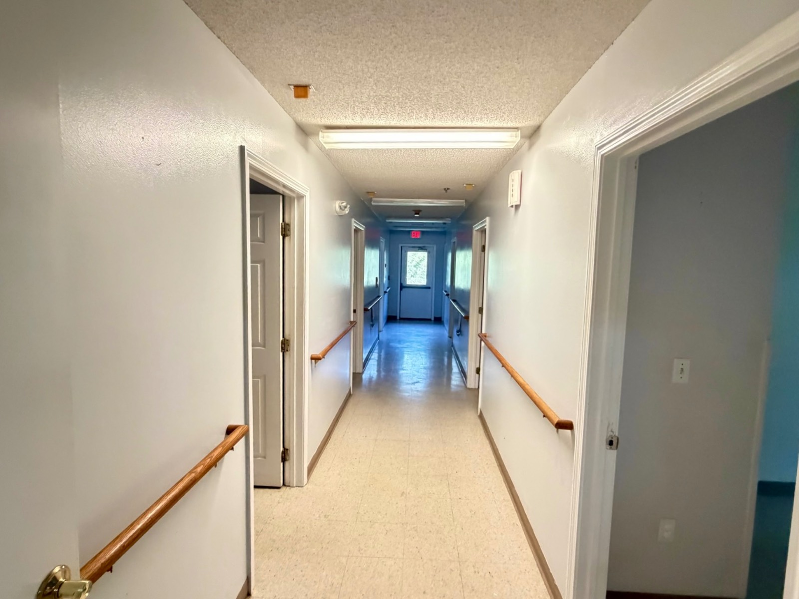 935 W 3rd Street