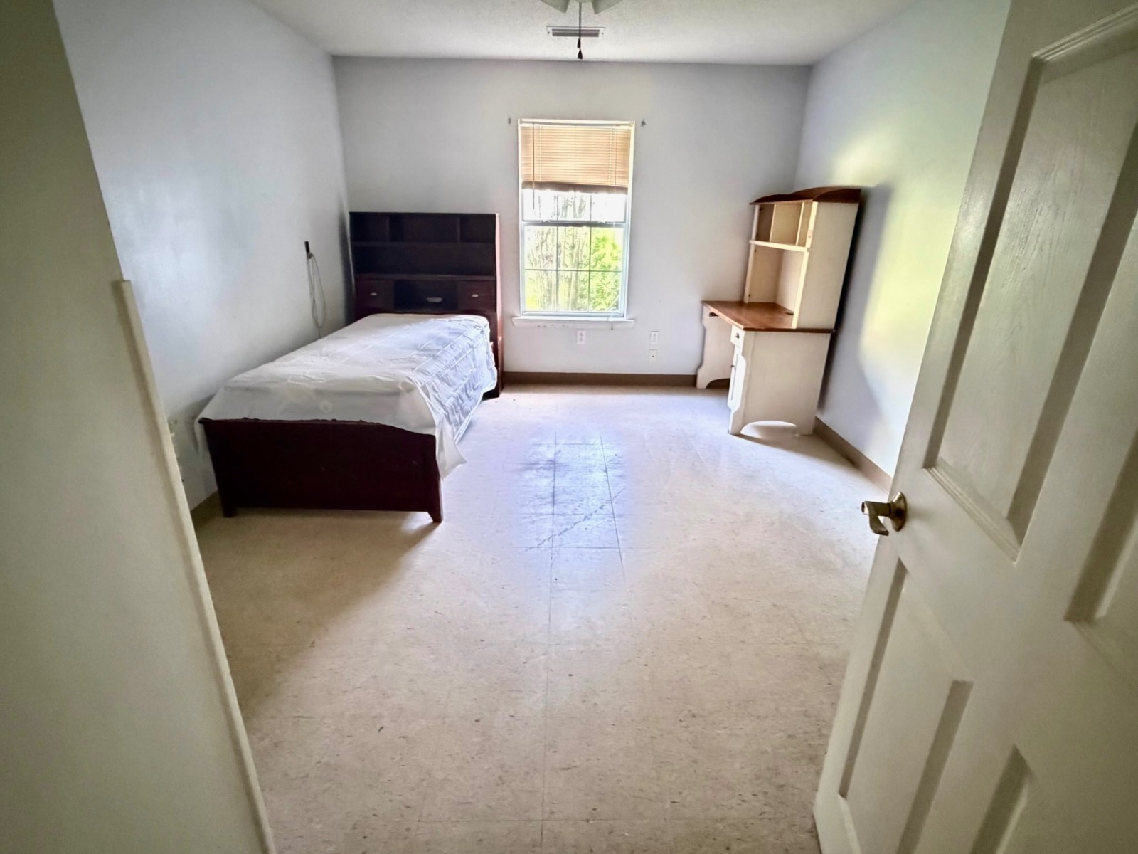 935 W 3rd Street