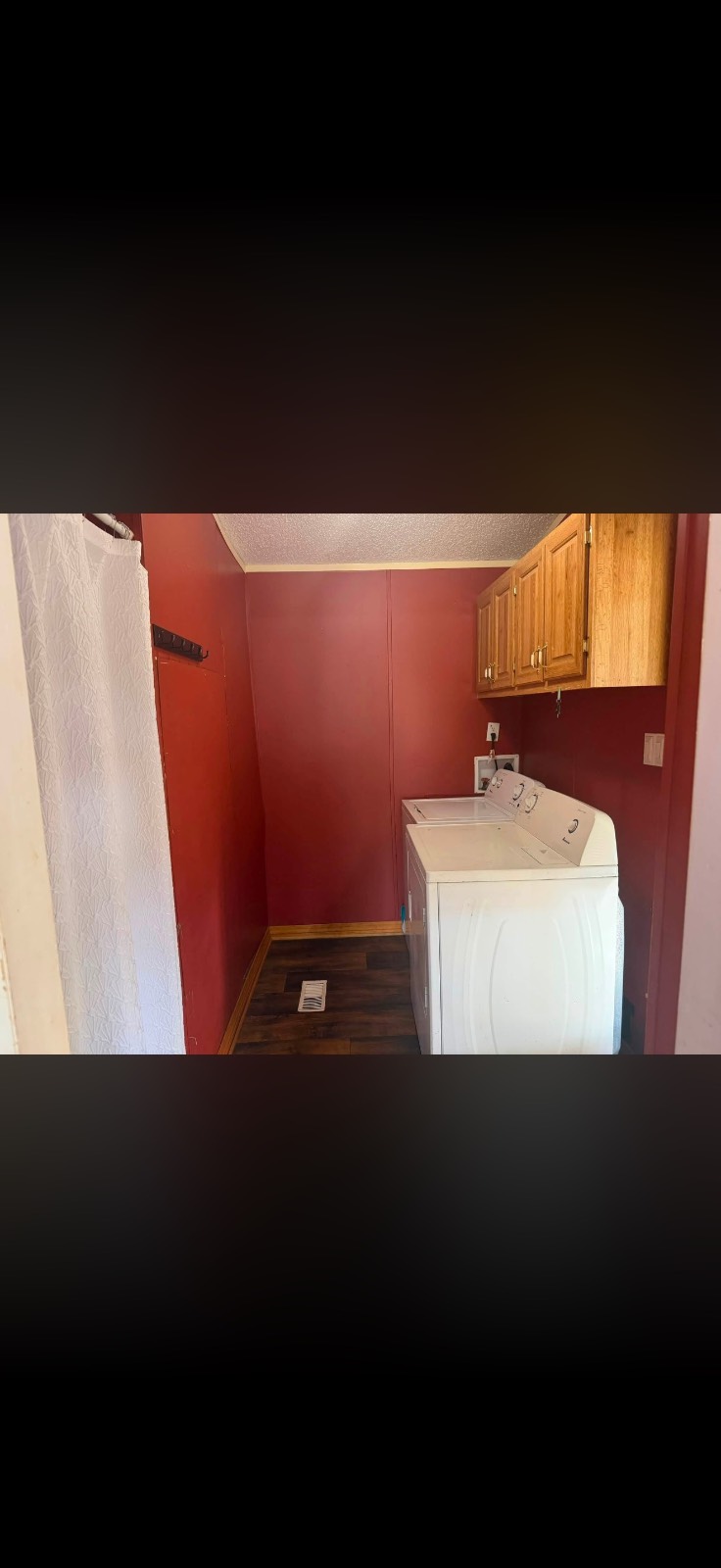 270 Parker Ln
