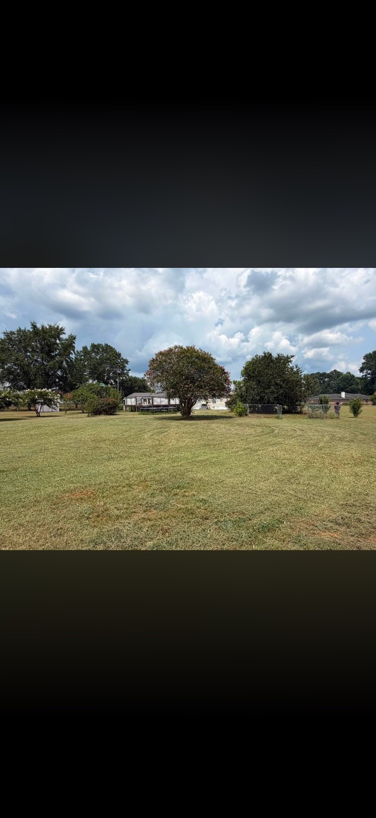 270 Parker Ln