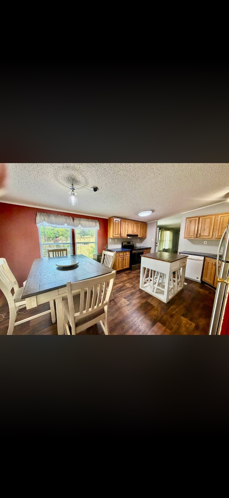 270 Parker Ln