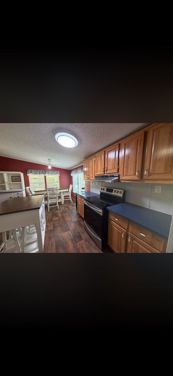 270 Parker Ln