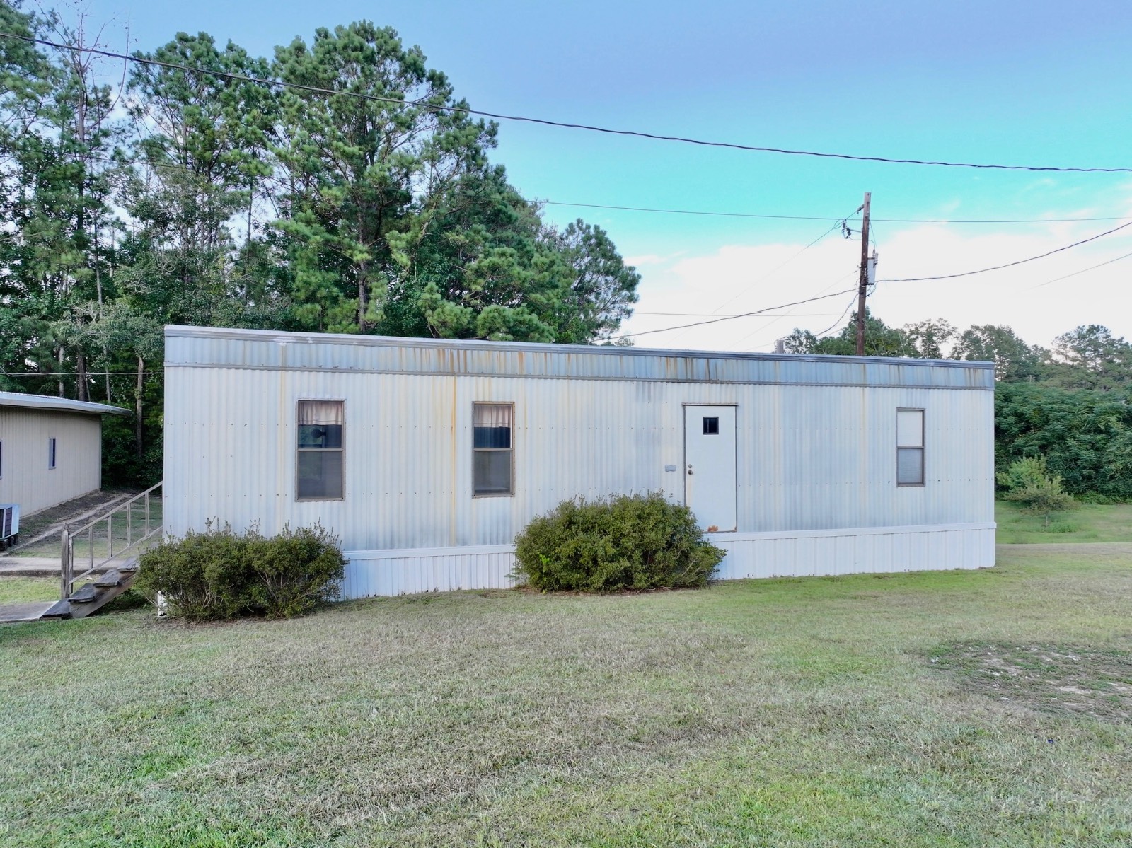24575 Highway 84 E
