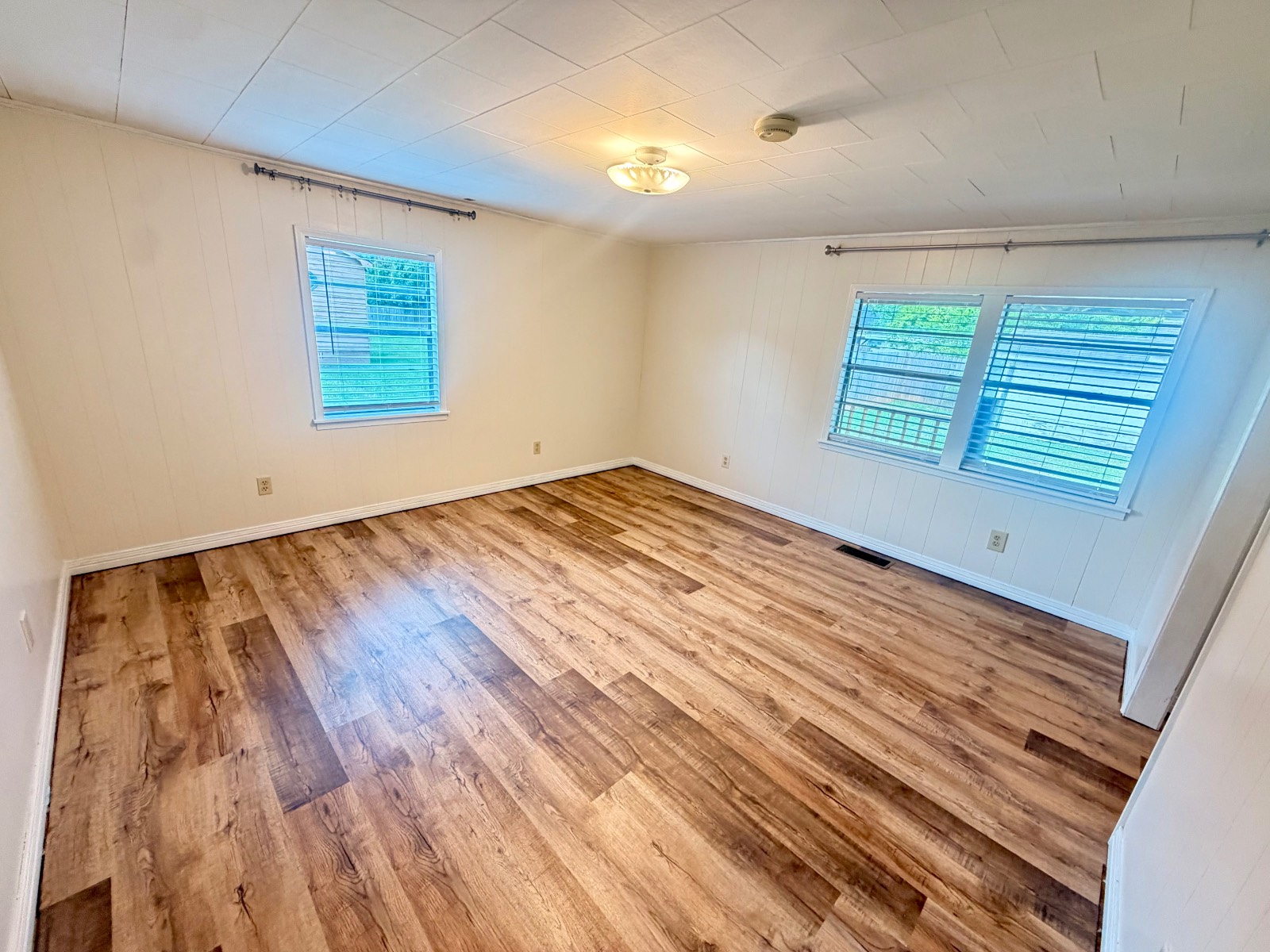 133 Linden Ave