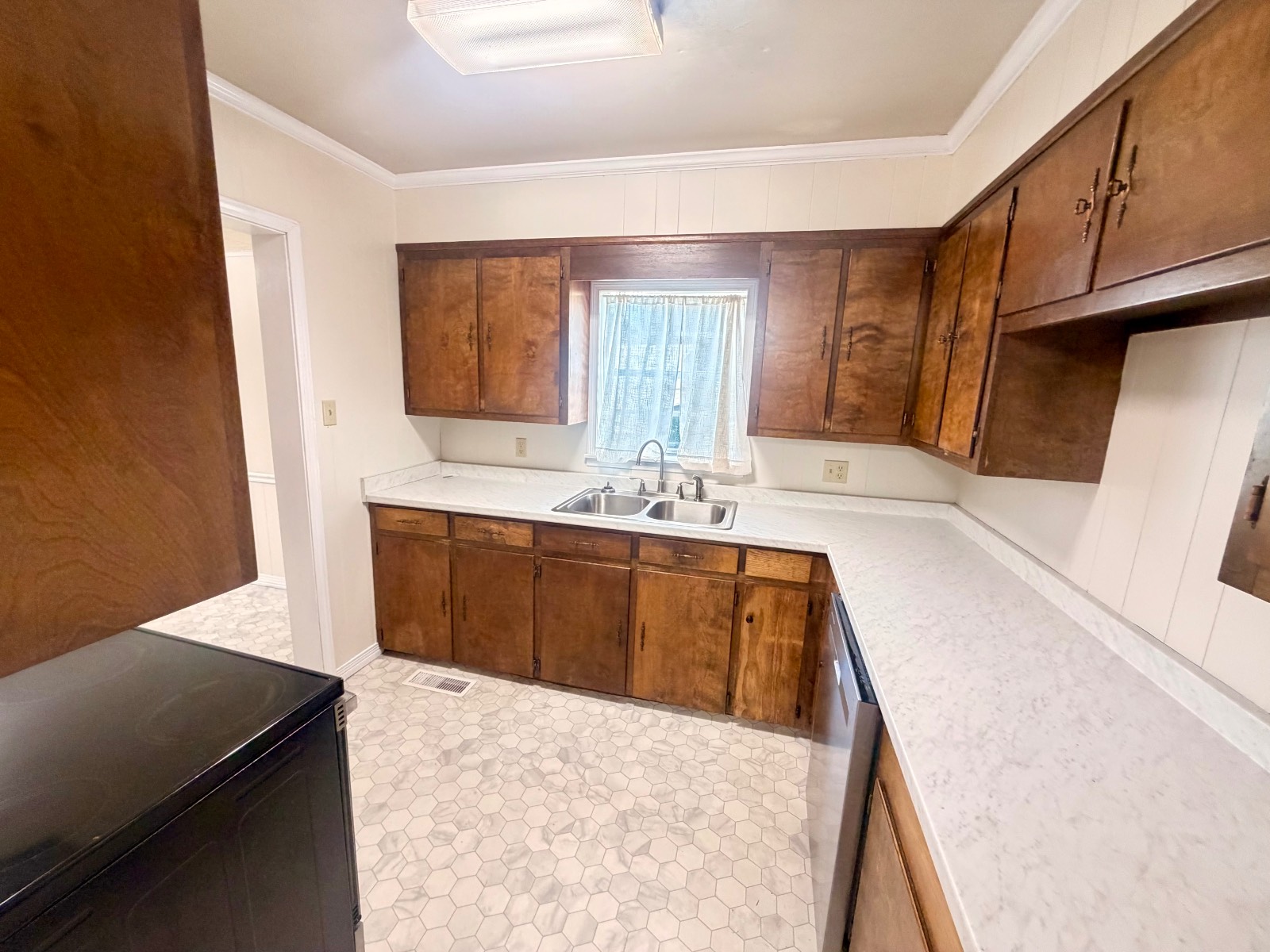 133 Linden Ave