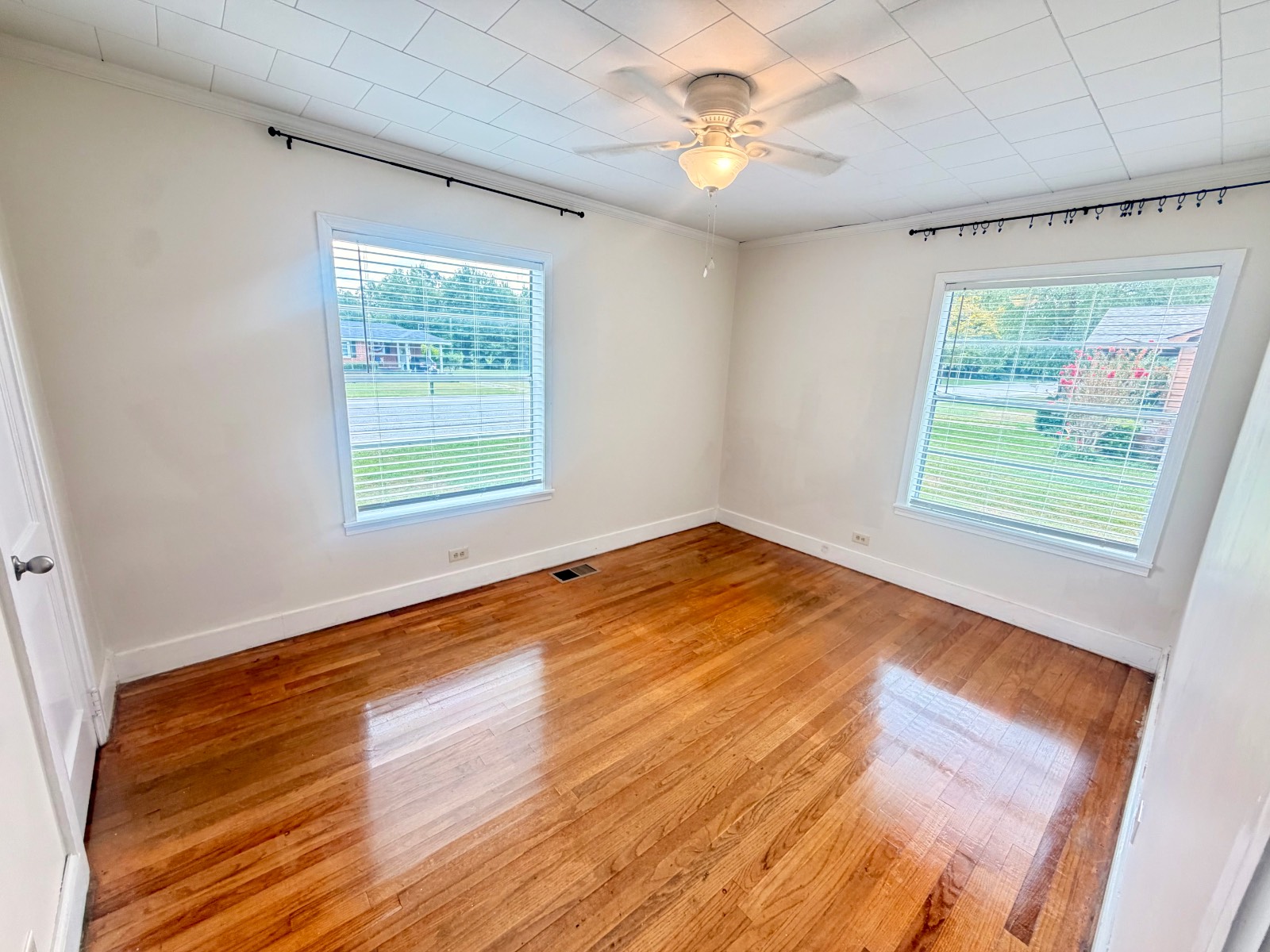 133 Linden Ave