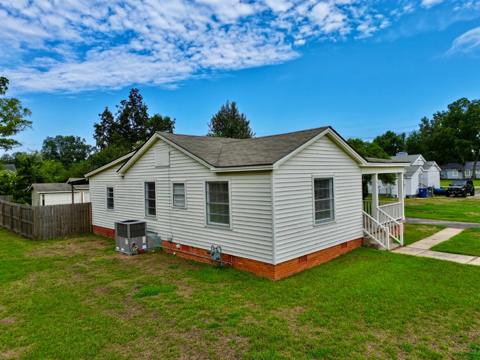 133 Linden Ave