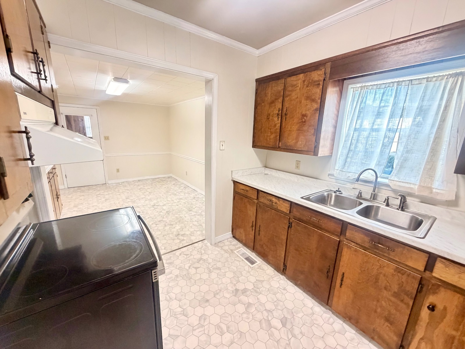 133 Linden Ave