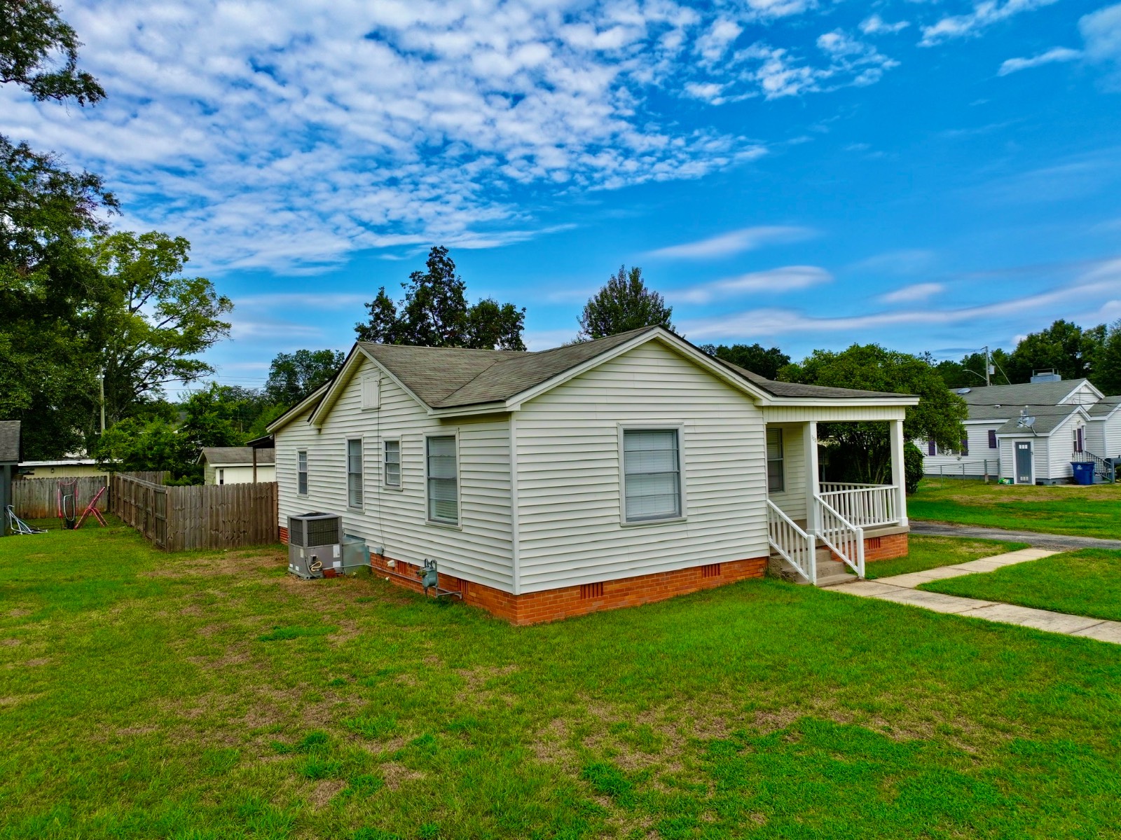 133 Linden Ave