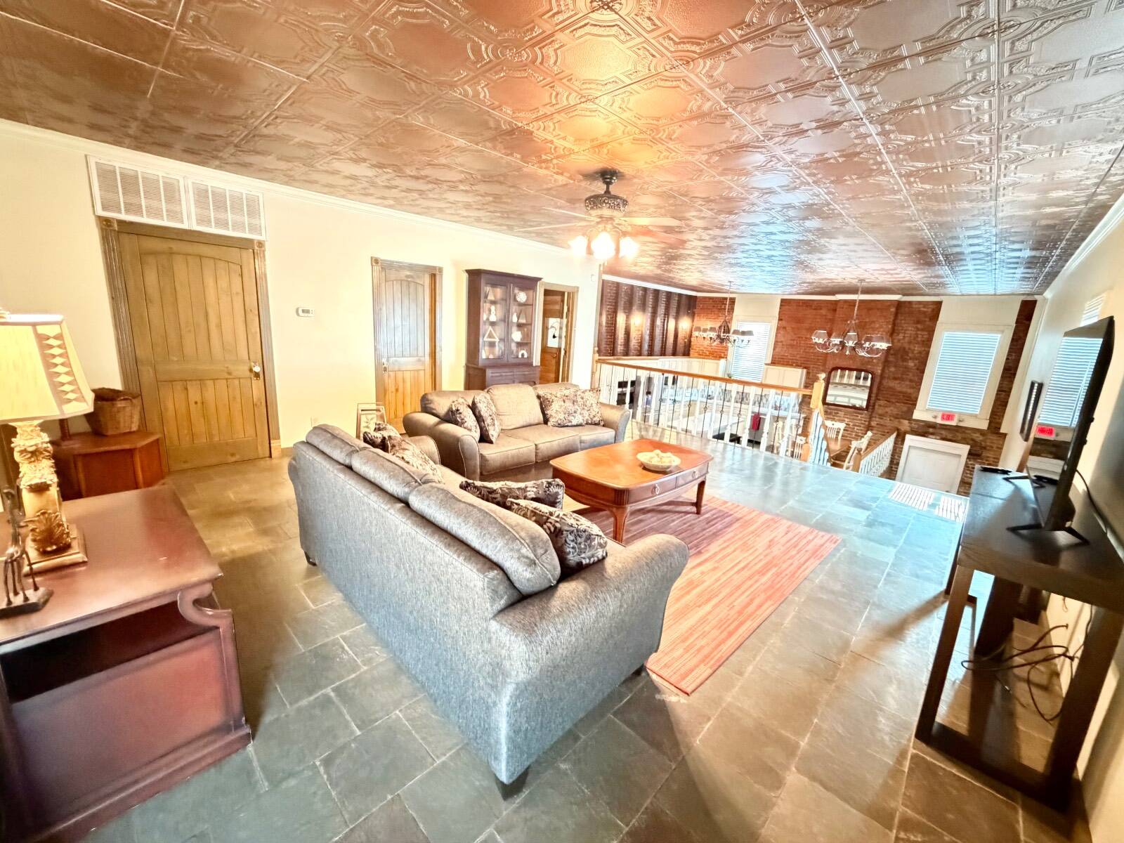 10 Wilson Ave
