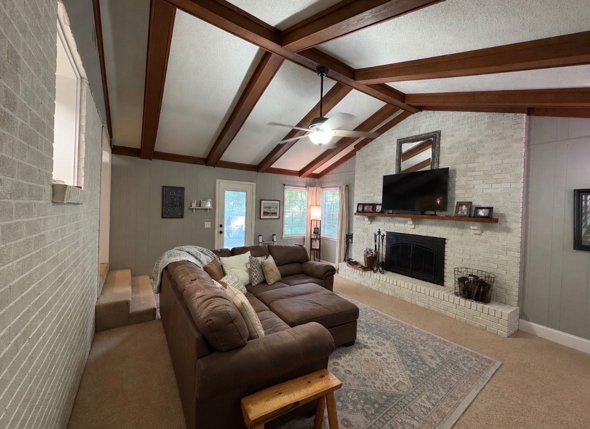 308 Farley Lane